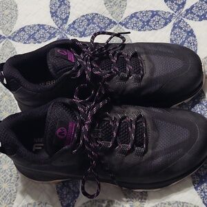 Merrell Womens Size 9 Moab Black and Purple Athletic Shoes